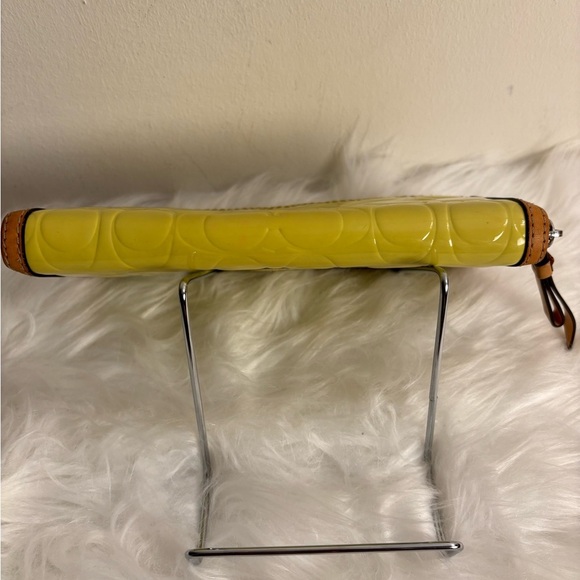 Coach Yellow Peyton Patent Leather Embossed Logo Zip Wallet - Picture 6 of 9